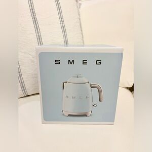 BRAND NEW SMEG Pastel Blue Mini Electric Kettle